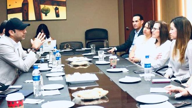gobierno-y-camara-americana-de-comercio-apuestan-para-desarrollar-una-juventud-100-bilingue